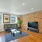 360 Cosy Home Greenwich